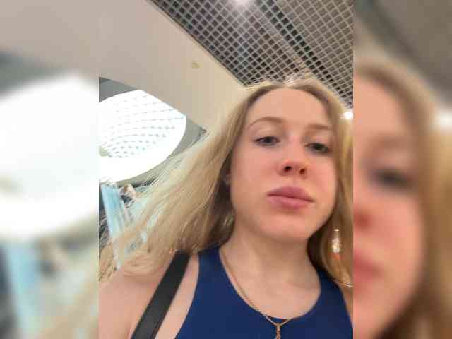 Likachkaa bongacams live cam model