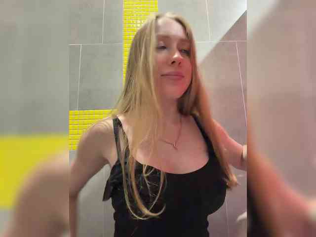 Likachkaa bongacams live cam model