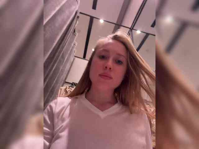 Likachkaa bongacams live cam model