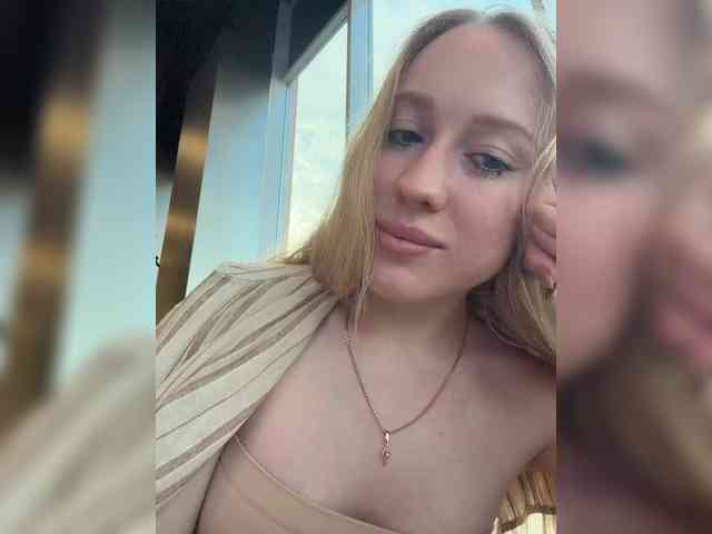 Likachkaa bongacams live cam model