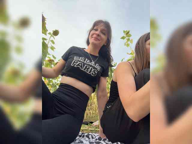 Masya1996 bongacams live cam model