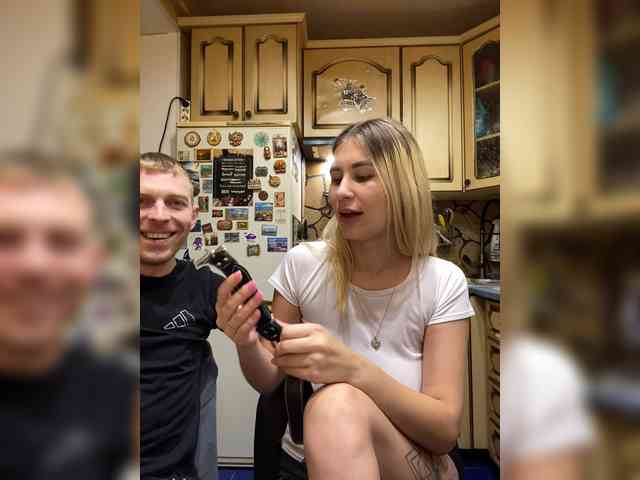 -Breid-1 bongacams live cam model
