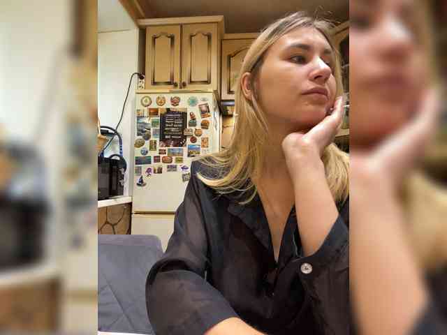 -Breid-1 bongacams live cam model