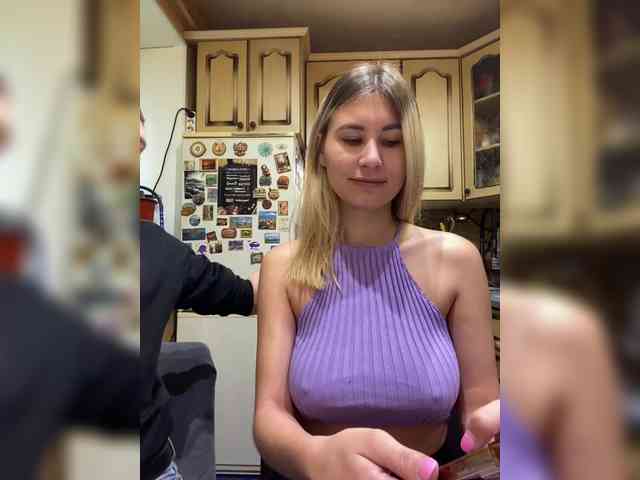 -Breid-1 bongacams live cam model
