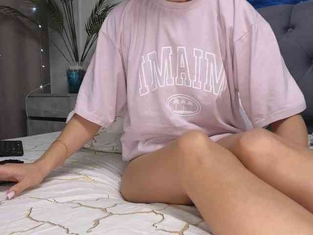 -Sexyhotangel- bongacams live cam model