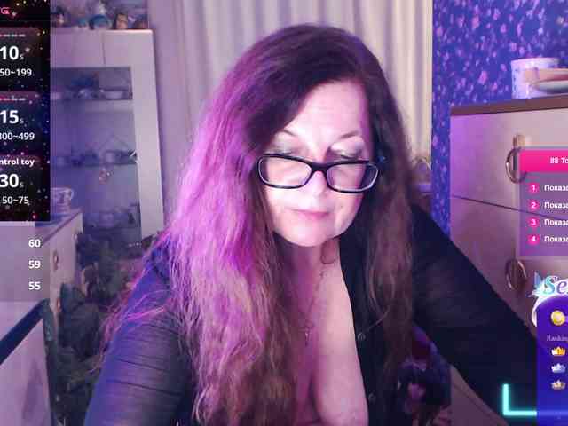 HelenBerg bongacams live cam model