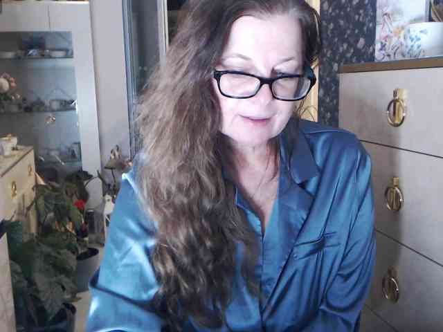 HelenBerg bongacams live cam model