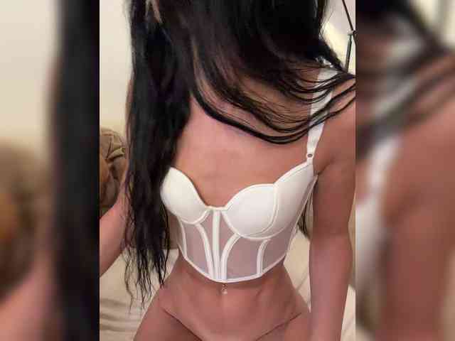Honeycouple bongacams live cam model