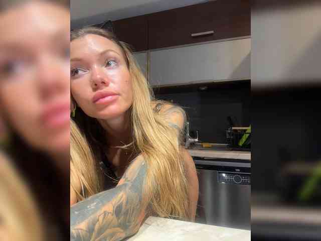 Wild-Angel777 bongacams live cam model