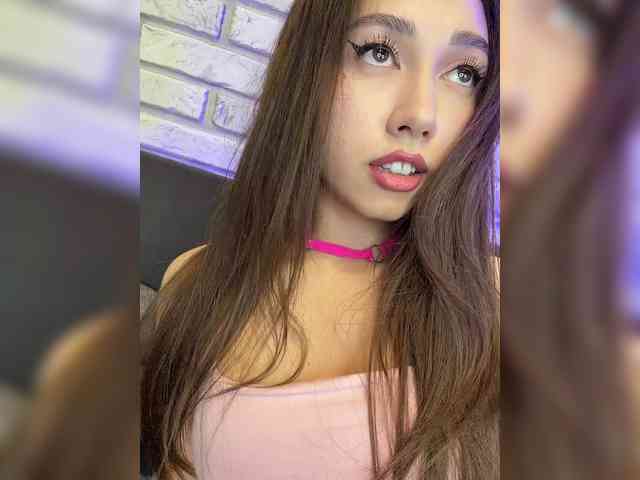 Jade8887 bongacams live cam model