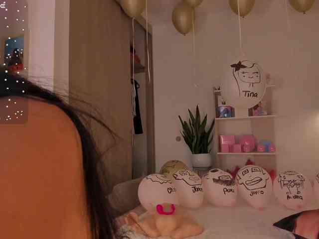 TinyRouse bongacams live cam model