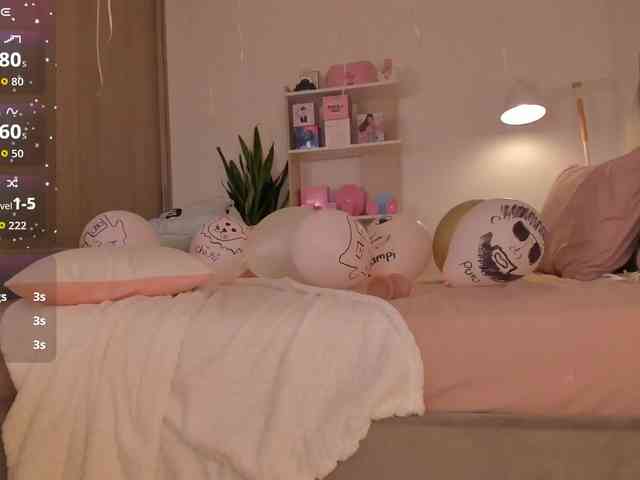 TinyRouse bongacams live cam model