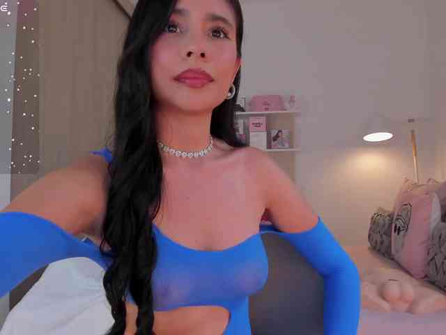 TinyRouse bongacams live cam model