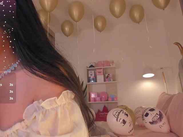 TinyRouse bongacams live cam model