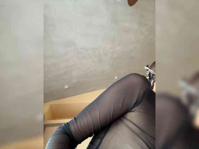 --SATIVA-- bongacams live cam model