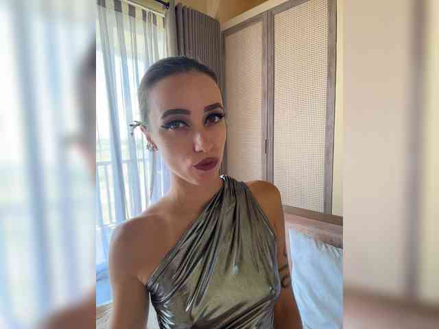 --SATIVA-- bongacams live cam model