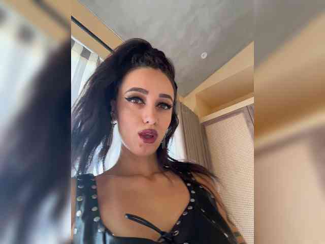 --SATIVA-- bongacams live cam model