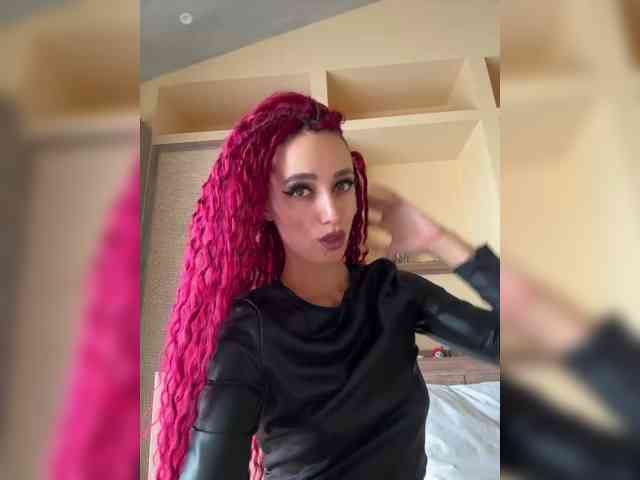--SATIVA-- bongacams live cam model