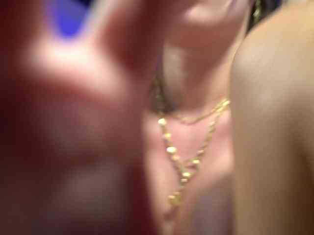 mandypeas bongacams live cam model