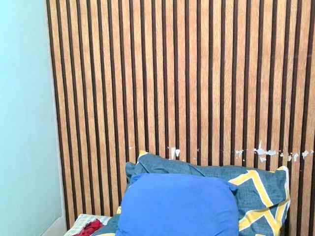 soffia-mae bongacams live cam model