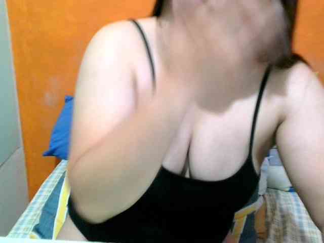 soffia-mae bongacams live cam model