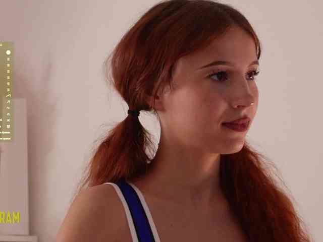 Greedy-Kim5 bongacams live cam model