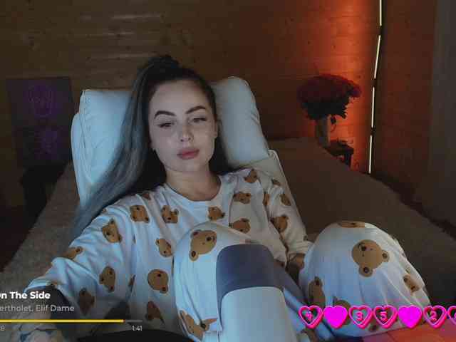 your-red-wine bongacams live cam model