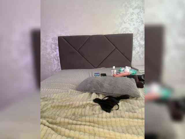 kamillazolotaa bongacams live cam model