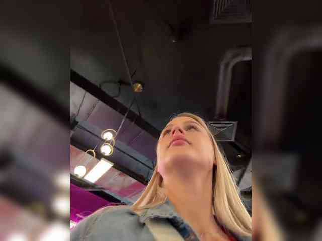 PrettyKatea bongacams live cam model