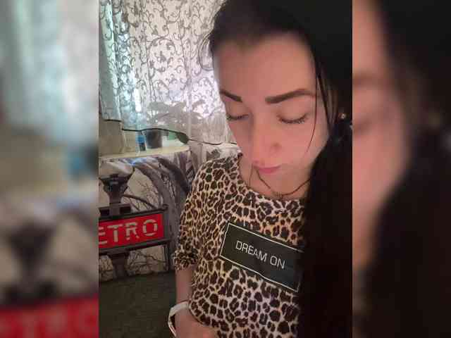 AureliyXXX bongacams live cam model