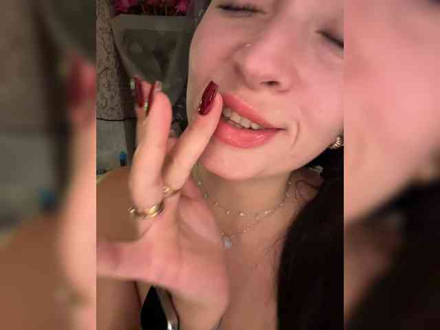 AureliyXXX bongacams live cam model