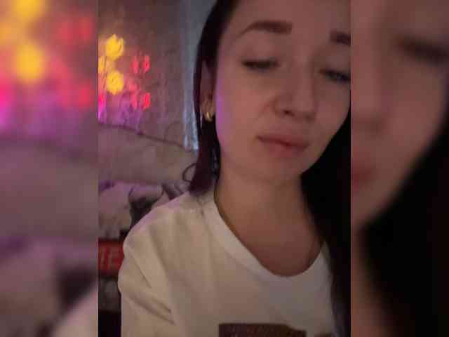 AureliyXXX bongacams live cam model