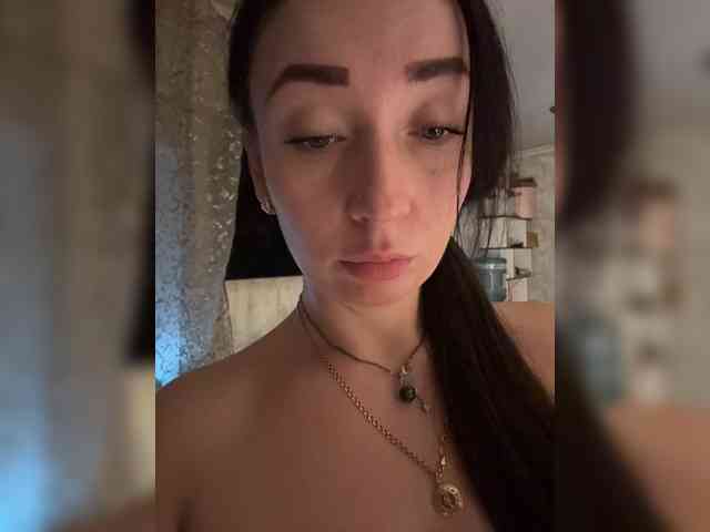 AureliyXXX bongacams live cam model