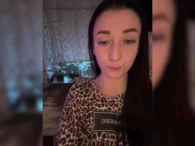 AureliyXXX bongacams live cam model
