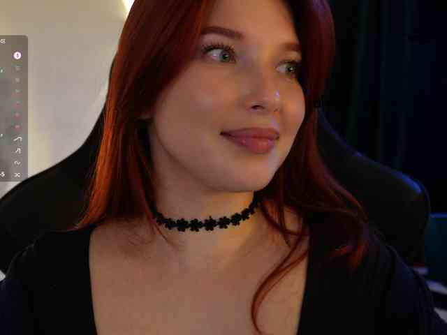 mispopi bongacams live cam model