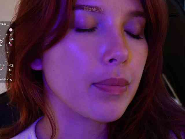 mispopi bongacams live cam model