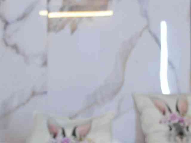 hannahill69 bongacams live cam model