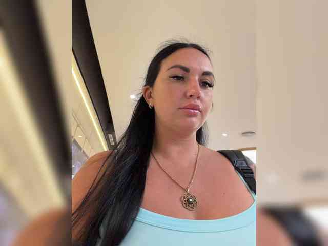 TokionaJoe bongacams live cam model