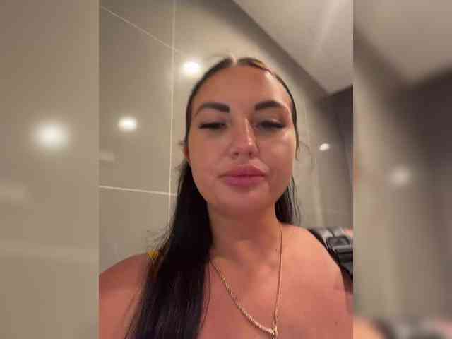 TokionaJoe bongacams live cam model