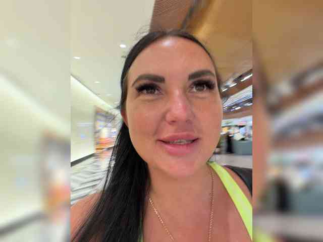 TokionaJoe bongacams live cam model