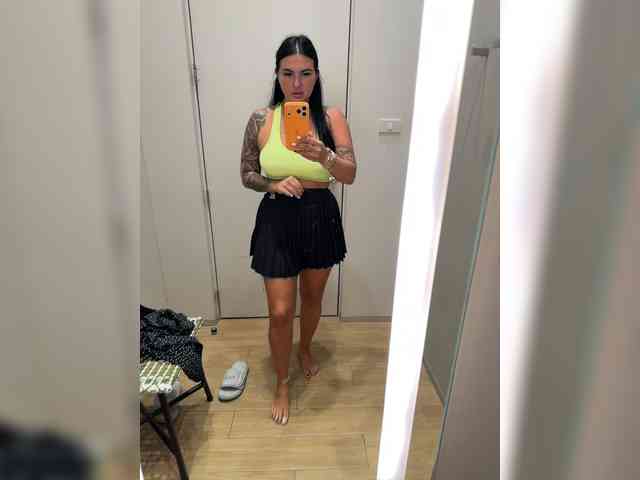 TokionaJoe bongacams live cam model