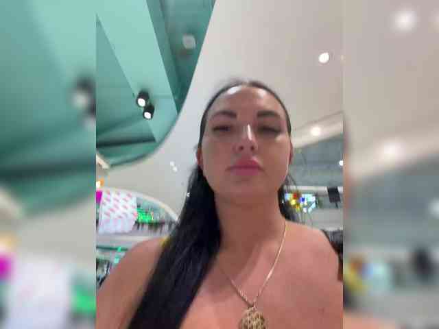 TokionaJoe bongacams live cam model