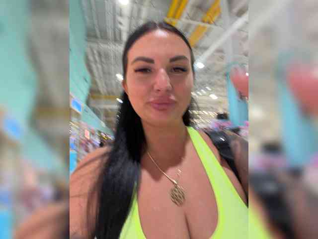 TokionaJoe bongacams live cam model