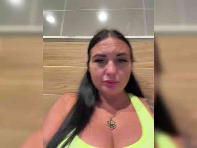 TokionaJoe bongacams live cam model