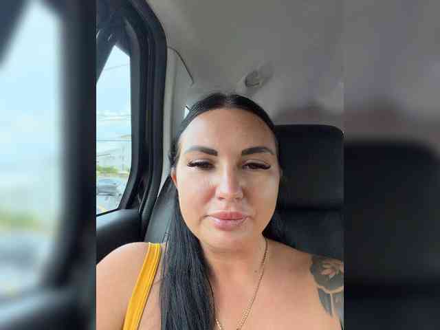 TokionaJoe bongacams live cam model