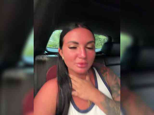 TokionaJoe bongacams live cam model
