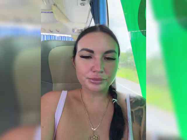 TokionaJoe bongacams live cam model