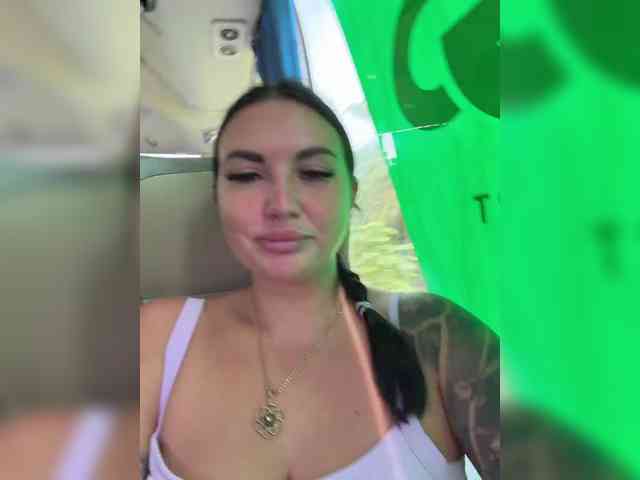 TokionaJoe bongacams live cam model