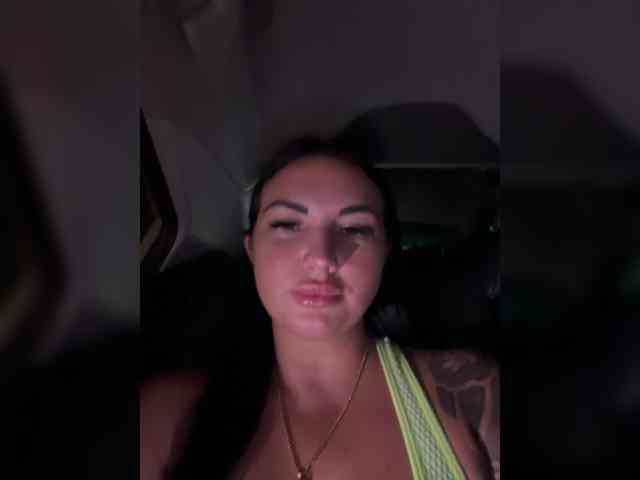TokionaJoe bongacams live cam model