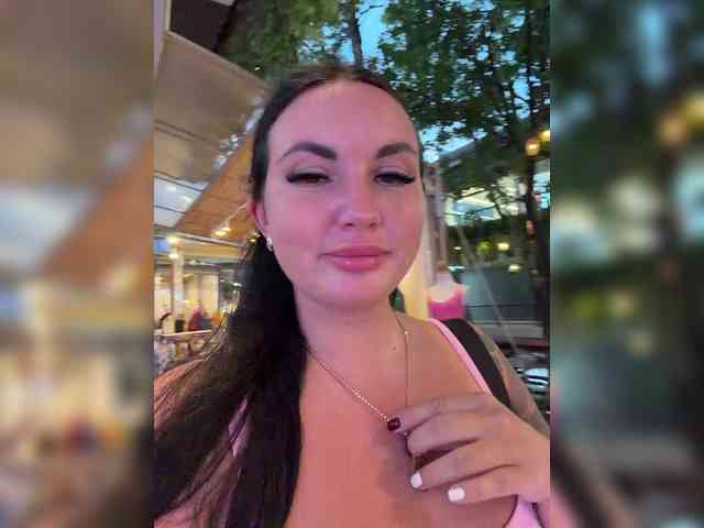 TokionaJoe bongacams live cam model
